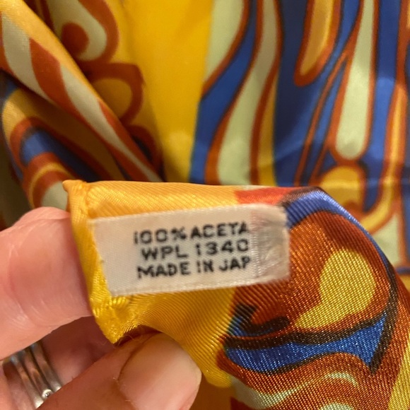 Vintage Womens Made In Japan Yellow Retro Abstract Print Scarf - Picture 4 of 4